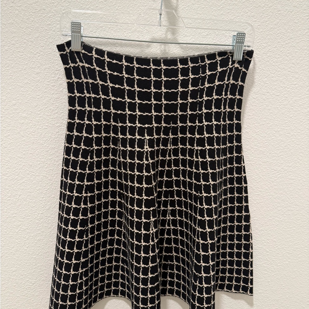 Max Studio Black and White A-Line Cocktail Skirt